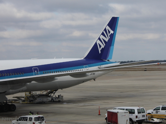 NH173：Boeing 777-300ER JA781A
